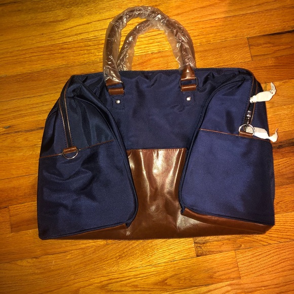 NEW Ralph Lauren Duffle - Picture 3 of 3